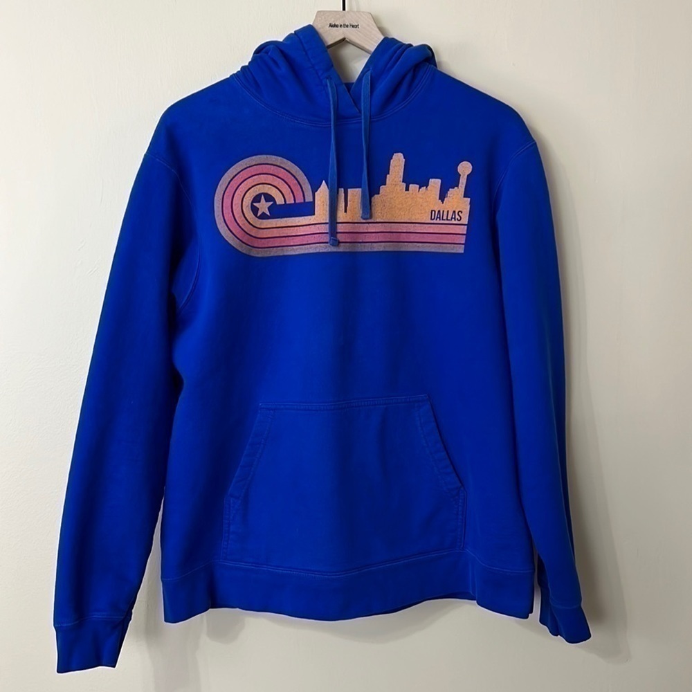 𝅺dallas skyline hoodie